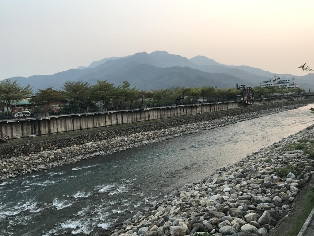 水里河堤咖啡民宿 Shuili Heti Coffee B&B Extérieur photo